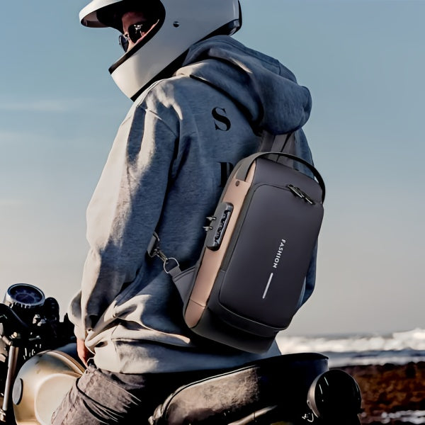 Multifunctional Chest Bag Random Color